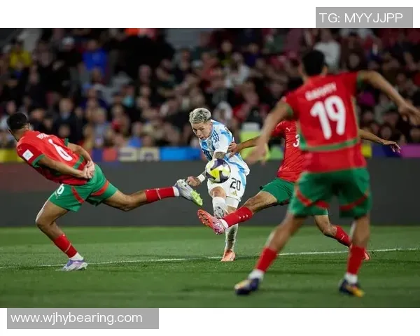 德州扑克的终极魅力：即便你打得完美，也无法预知下一张牌。（德州扑克的核心魅力：即使打法完美，下一张牌仍不可知）